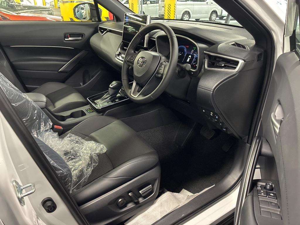 TOYOTA COROLLA CROSS HYBRID Z LEATHER photo 6