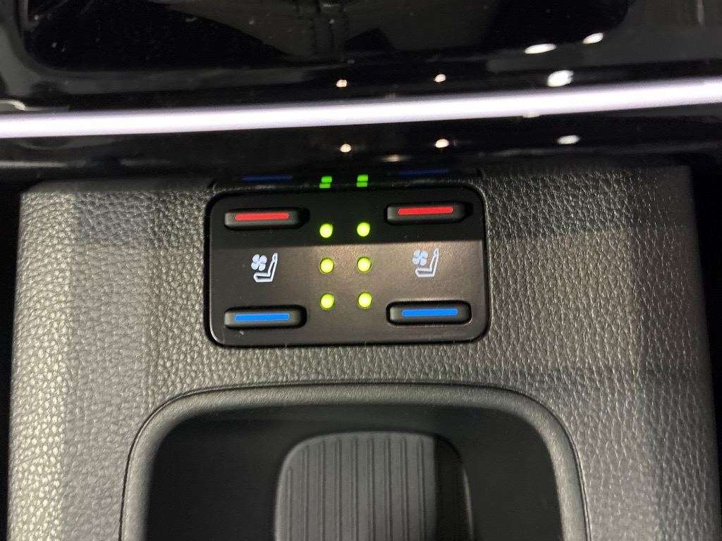 TOYOTA COROLLA CROSS HYBRID Z LEATHER photo 9