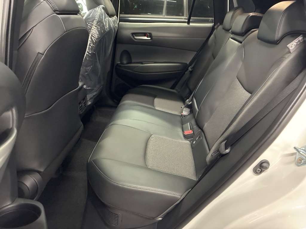 TOYOTA COROLLA CROSS HYBRID Z LEATHER photo 15