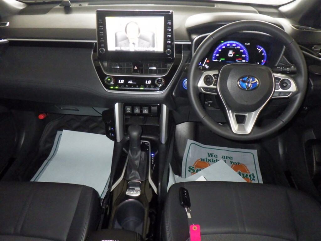 TOYOTA COROLLA CROSS HYBRID Z LEATHER photo 6