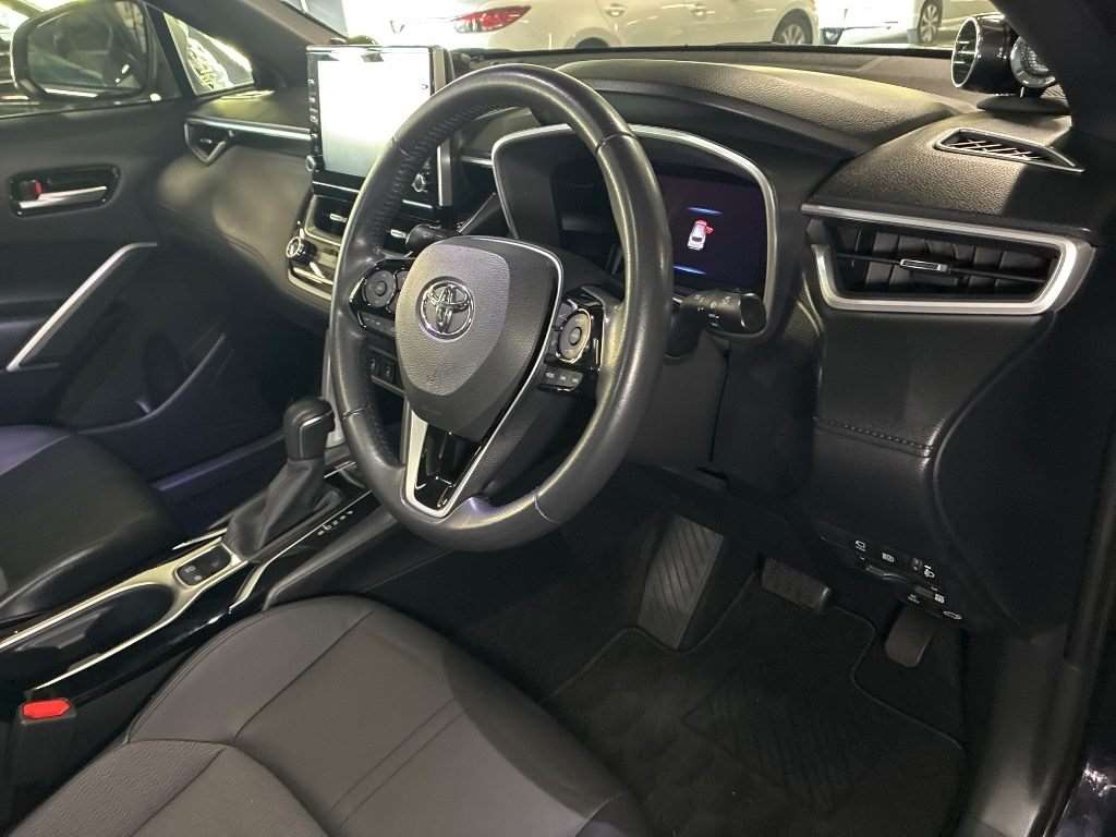 TOYOTA COROLLA CROSS HYBRID Z LEATHER photo 6