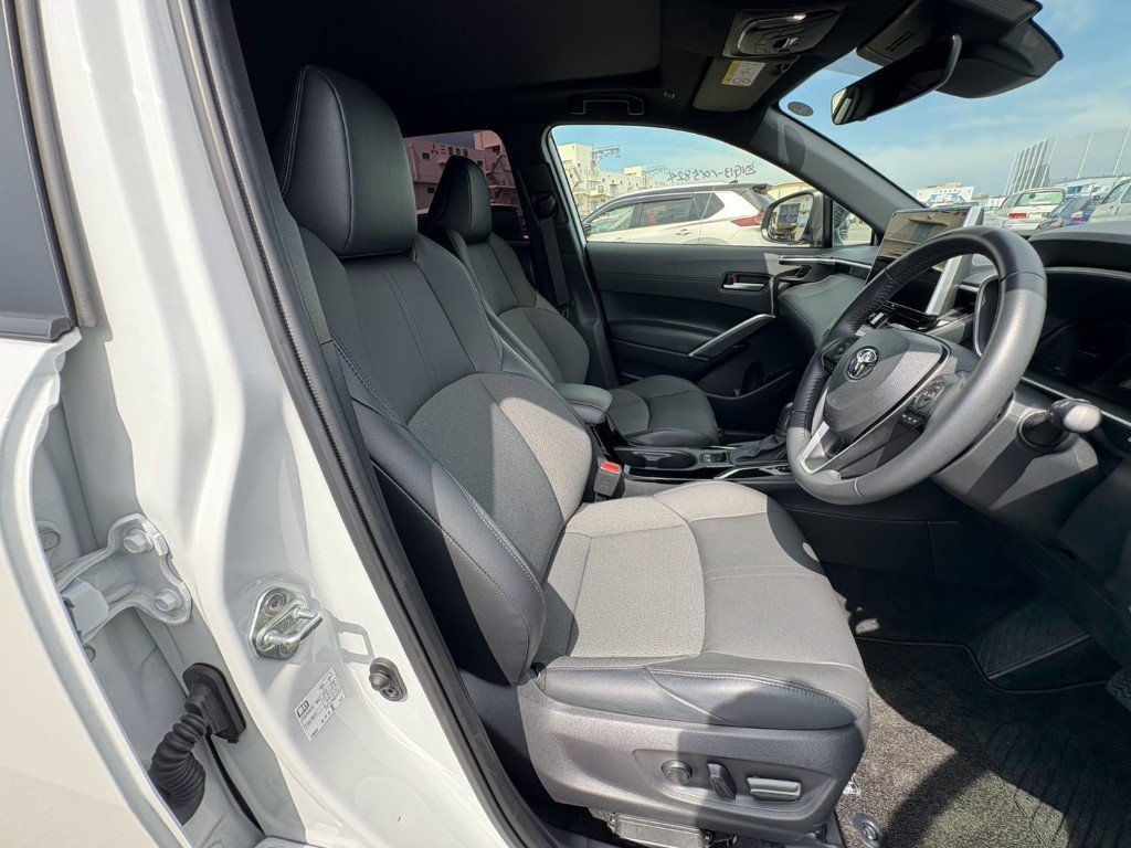 TOYOTA COROLLA CROSS HYBRID Z LEATHER photo 12