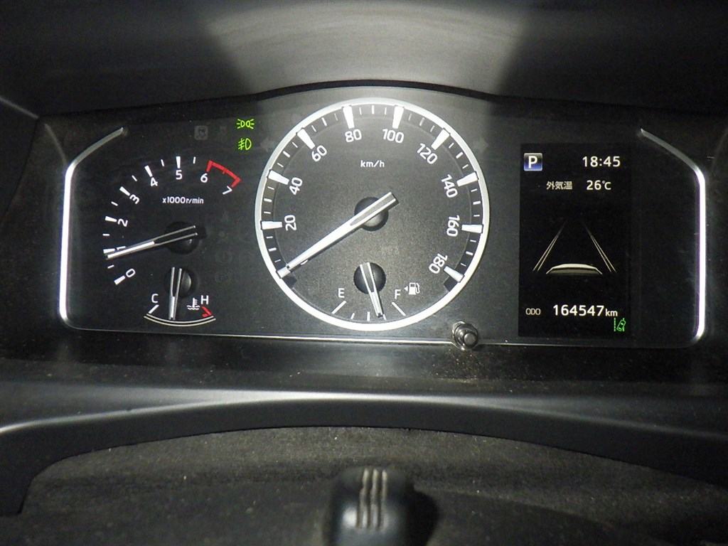 TOYOTA HIACE DARK PRIME V2 photo 6