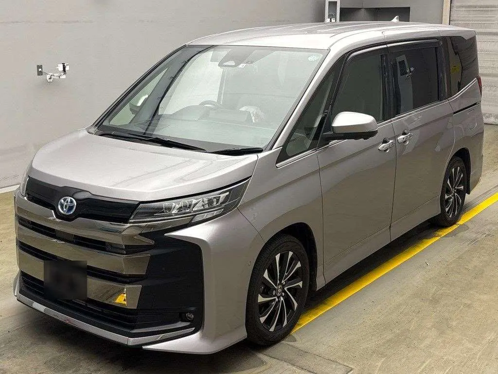 Toyota Noah S-Z Premium Package Hybrid